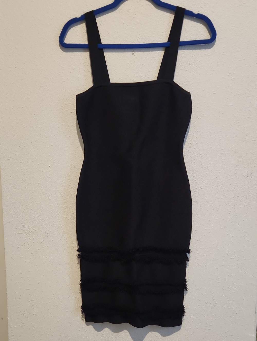 BCBGMaxAzria Black Fringe Hem Bodycon Mini Dress XS Back Zip